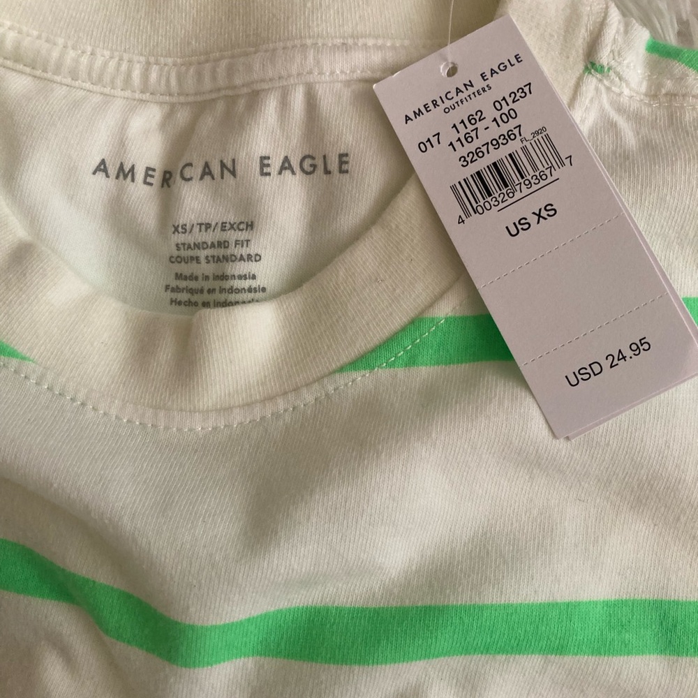 American Eagle standard fit XS t shirt